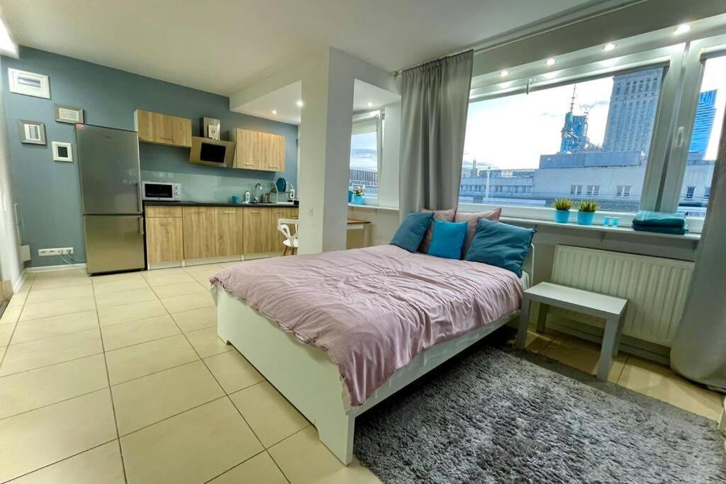 Gold 3 Metro X2 Wifi 300 Mbs 60'Tv Netflix Hbo Appletv+ Apartment Warsaw Exterior photo
