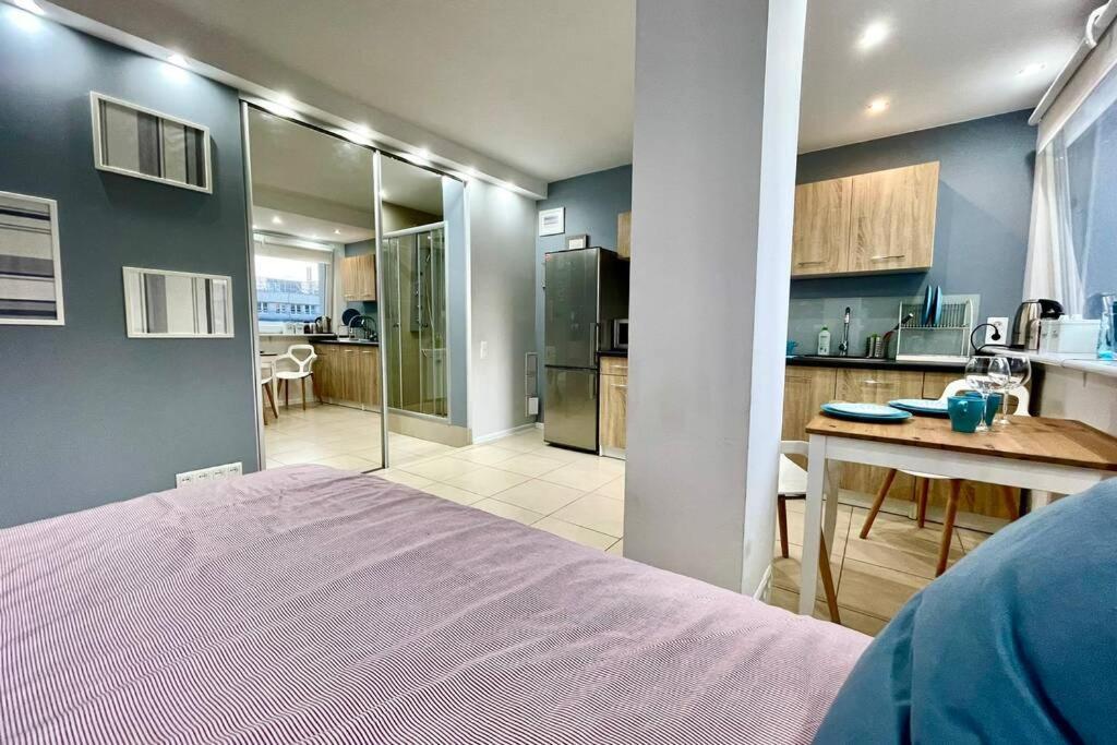 Gold 3 Metro X2 Wifi 300 Mbs 60'Tv Netflix Hbo Appletv+ Apartment Warsaw Exterior photo